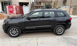 جیپ گراند شیرۆکی